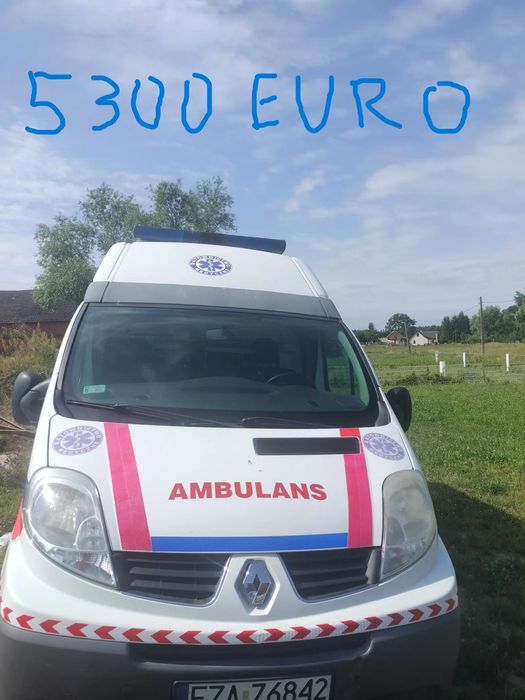 Renault Trafic ambulans karetka