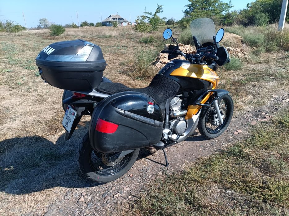Обмін на бус.Хонда трансальп XL 700