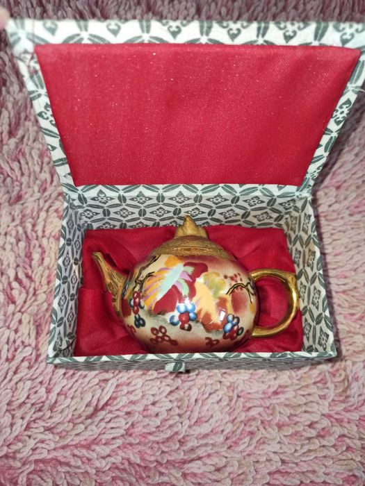 Bule decorativo novo