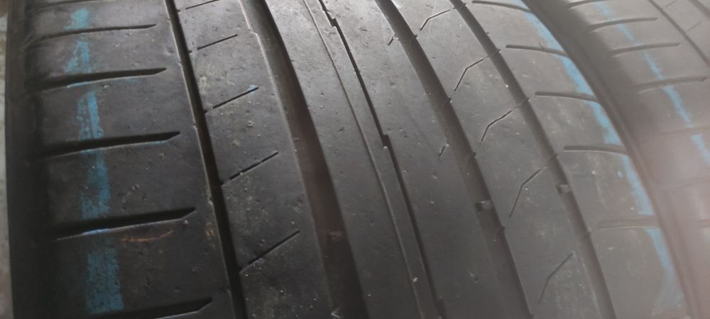 Pneus 255/35/18 continental usados