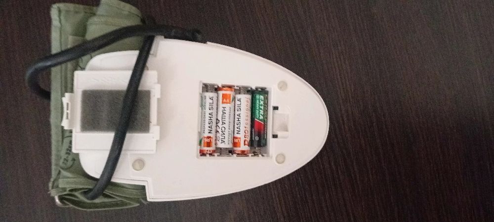 тонометр автоматический єлектронньій рабочий продам недорого ,