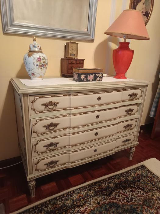 Quarto completo com cama de casal