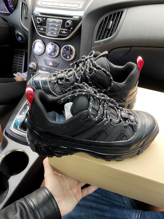 SALE Buty Burberry trampki 40- 25.5  tenisowki