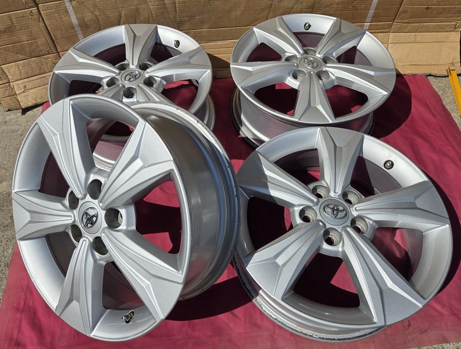 Диски 5×114.3 R17 J6.5 ET45 Toyota Corolla Cross CH-R Camry RAV4 Yaris