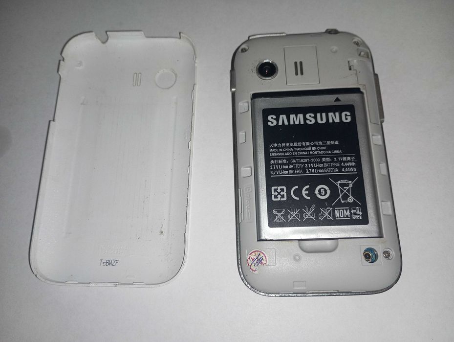 Звонилка сенсорный телефон Samsung Galaxy GTS5360 рабочий