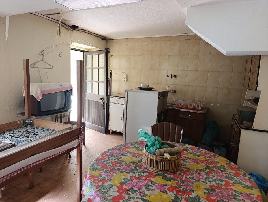 Casa com Terreno em Aldeia - Fundão