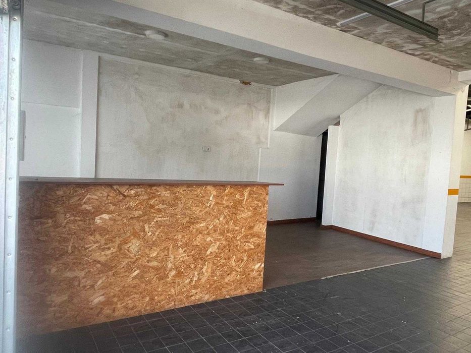 Armazém / Espaço comercial