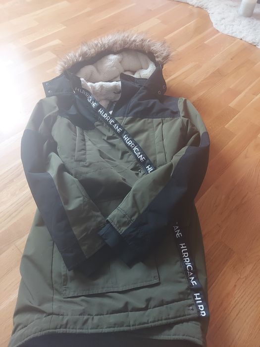 Стильна чоловіча куртка DeFacto