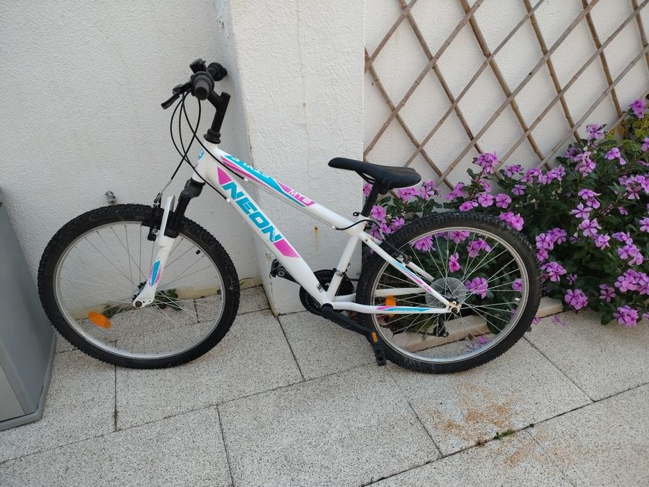 Bicicleta menina roda 24- 18 velocidades