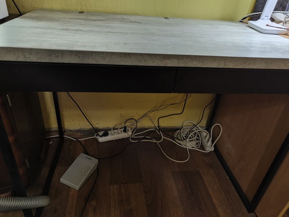 Стіл офісний лофт