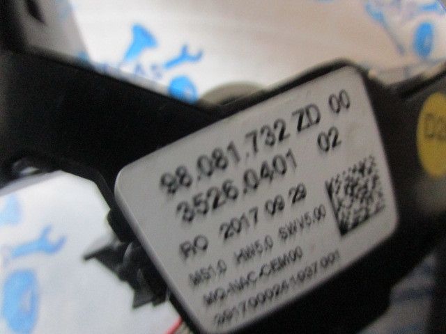 Comando / botão / interruptor multifunções TOYOTA ProAce (MDZ_)