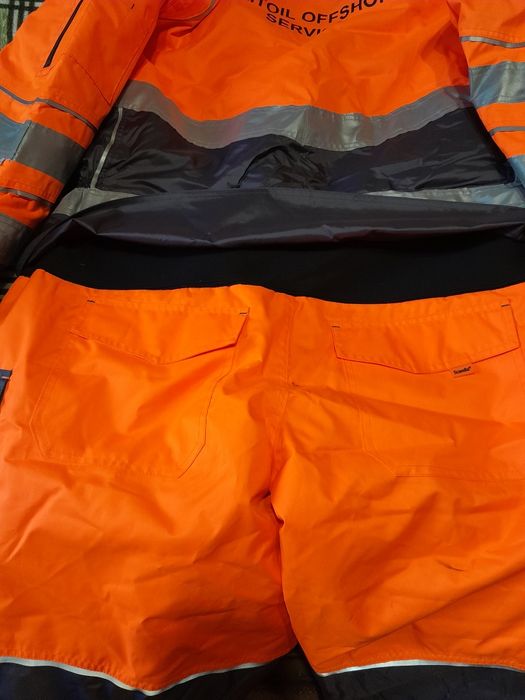 Костюм комбинезон новий