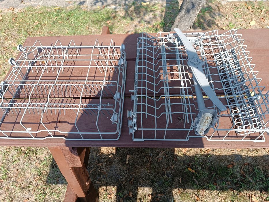 Dwa kosze to zmywarki Bosch albo Siemens oryginał 60 cm