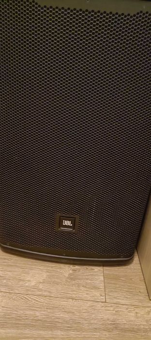 Kolumna aktywna Jbl eon 715