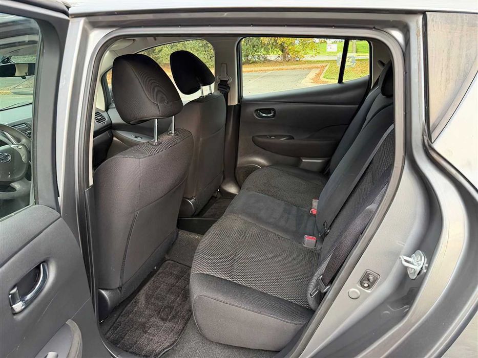 Nissan LEAF S-24      2016