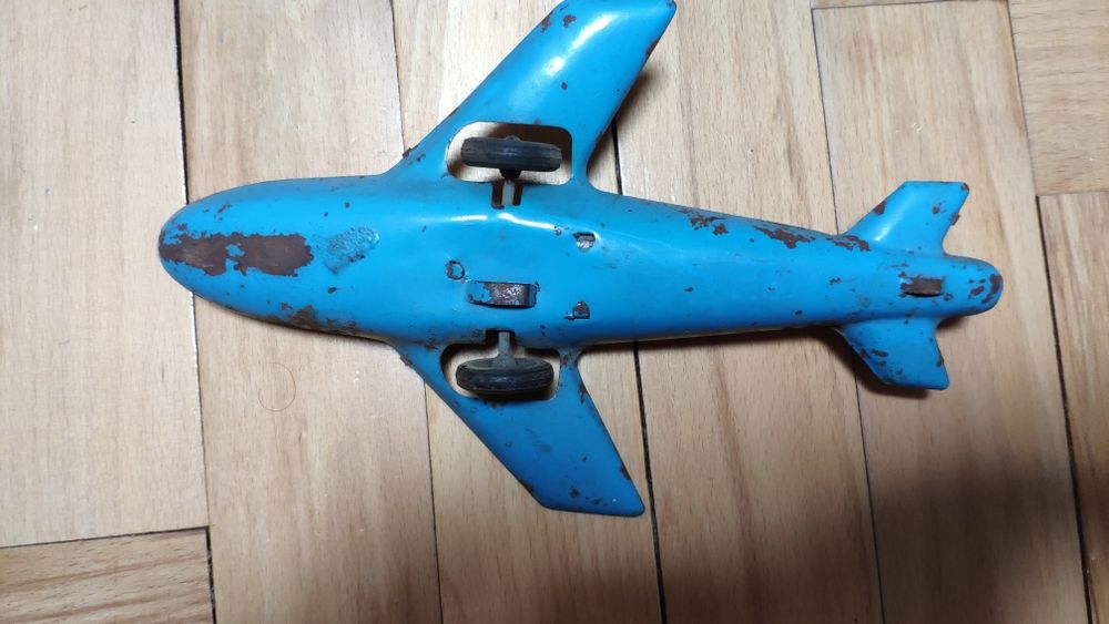 Игрушка ссср Часть металлического Инерционного самолета