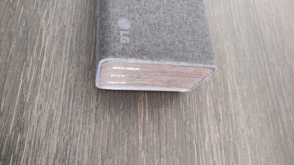 Soundbar LG SP2 (2.1 - 100 W -  C/Subwoofer Incorporado)