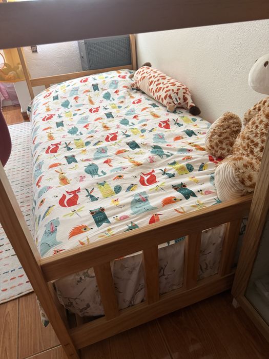 Cama madeira + colchão