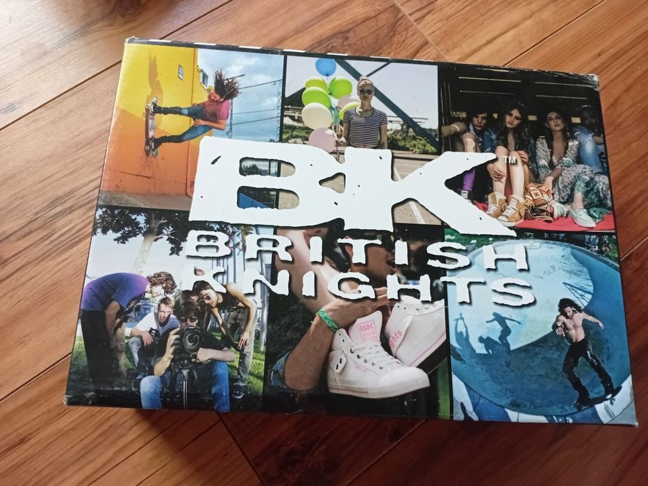 Кроссівки для дівчат