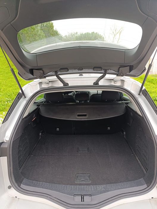 Renault Mégane Sport Tourer BLUE dCi 115 LIMITED