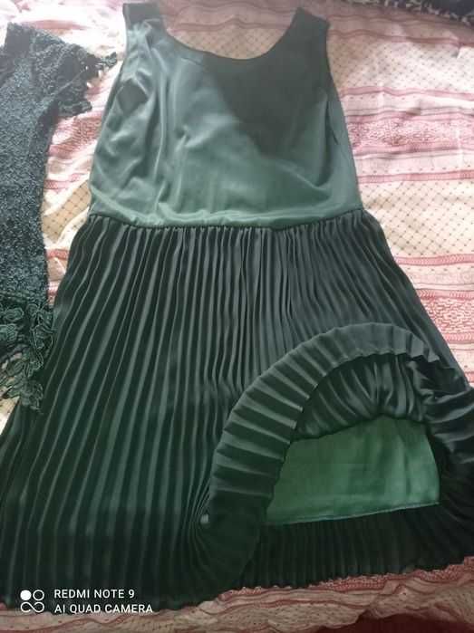 Vestido de ocasião especial somente usado uma vez.