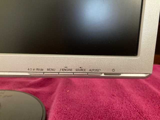 Монітор TFT19" LG flatron  W1942T Silver