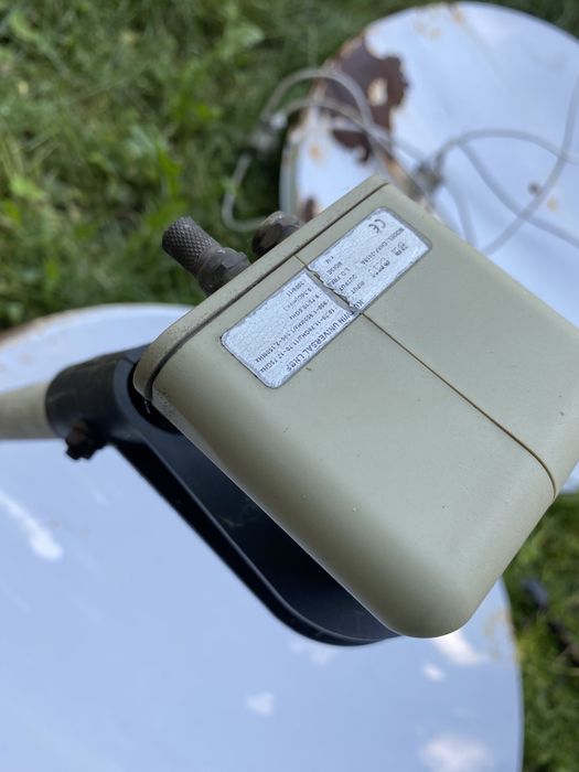 Спутниковая тарелка антенна