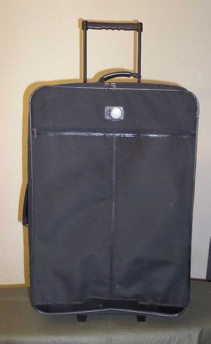 Чемодан большой чёрный тканевый XOL, 2 колеса, размер 70Х50Х27 см.