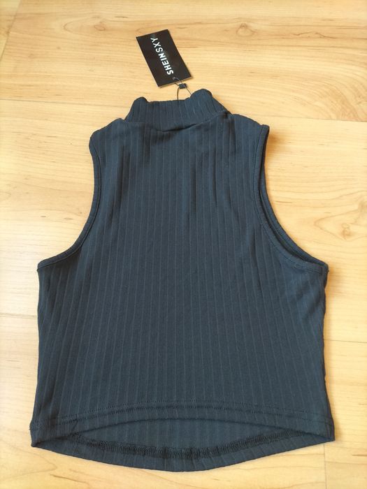 Camisola manga cava preta Shein