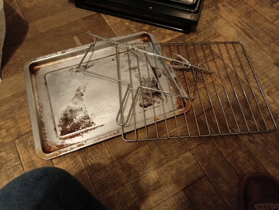 Mini piekarnik hisense