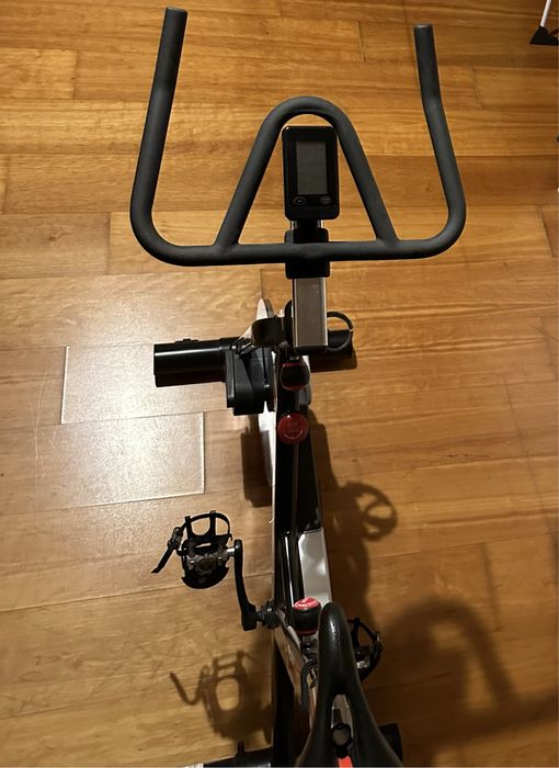Bicicleta de Spinning Newfit - Modelo 6.0 Storm - Praticamente nova