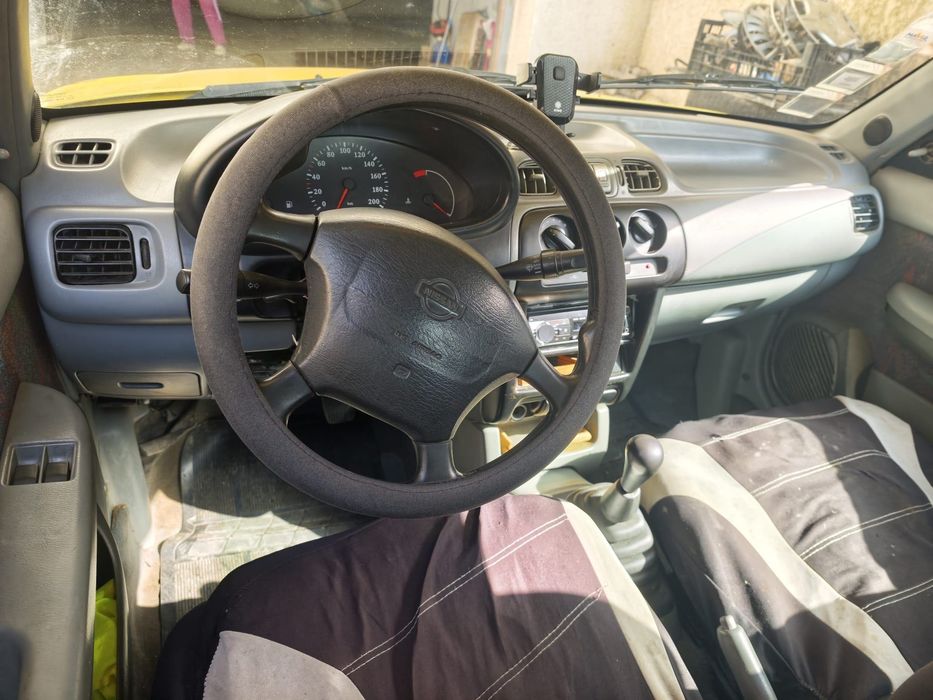 Nissan micra 1999