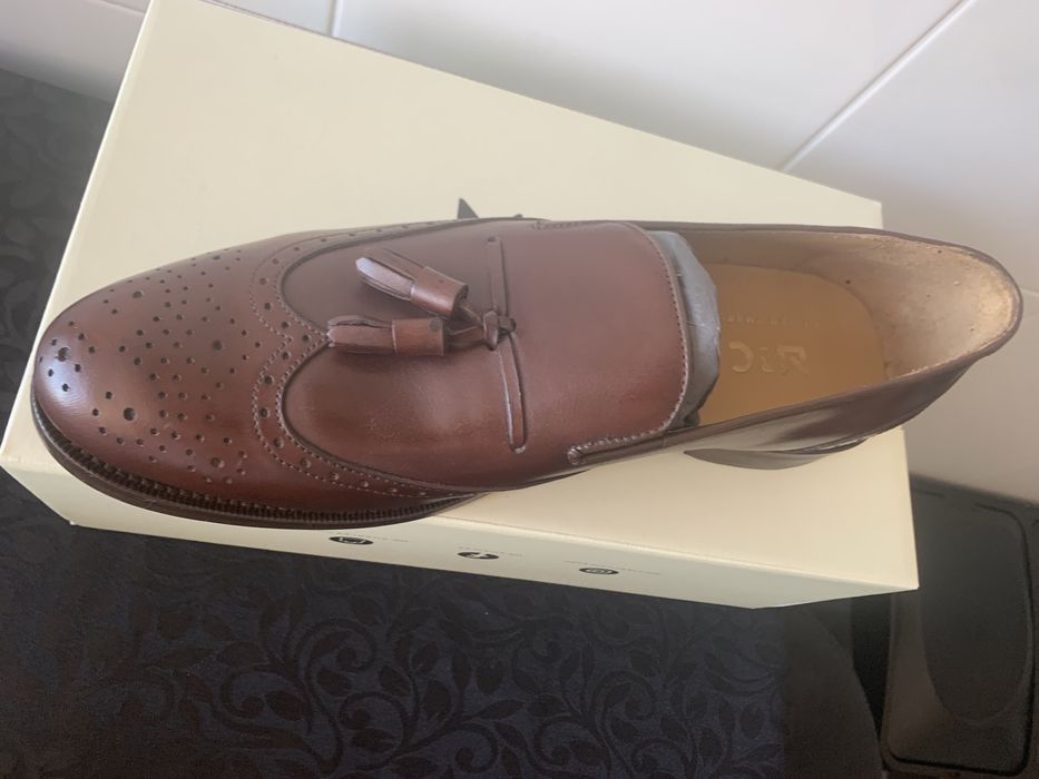 Sapatos Mr Charles loafers picotados NOVOS