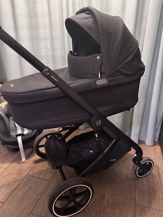Продаємо візок Cybex Balios S Lux 3 в 1