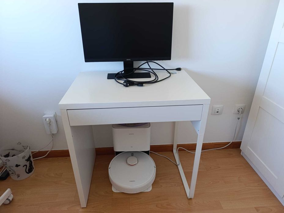 Secretária Ikea branca