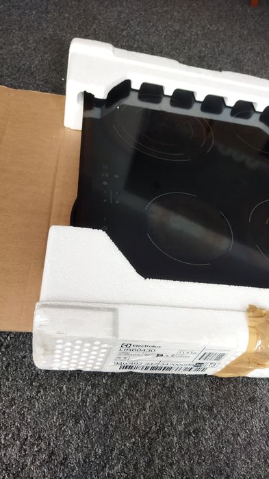 Płyta indukcyjna Electrolux w dobrym stanie 4 pola power 230 V 400V