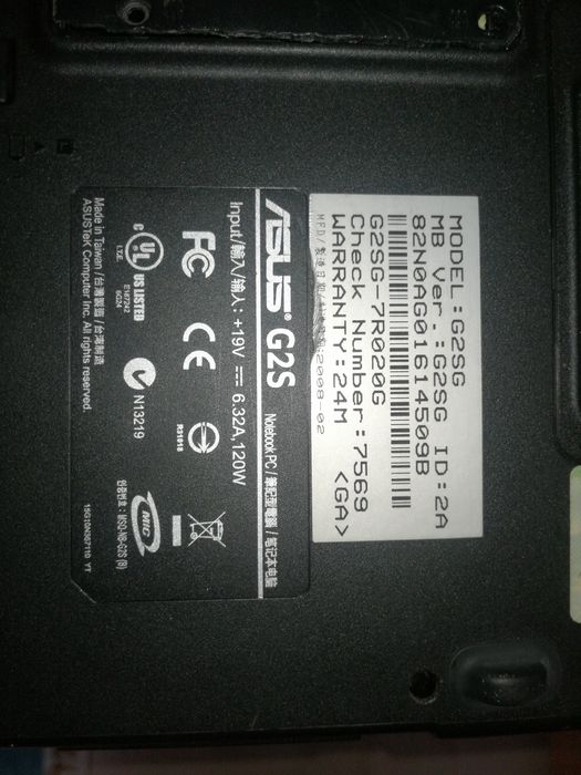 Portátil Gaming Asus ROG para peças.