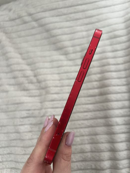 iPhone 13, 256 GB, kolor czerwony