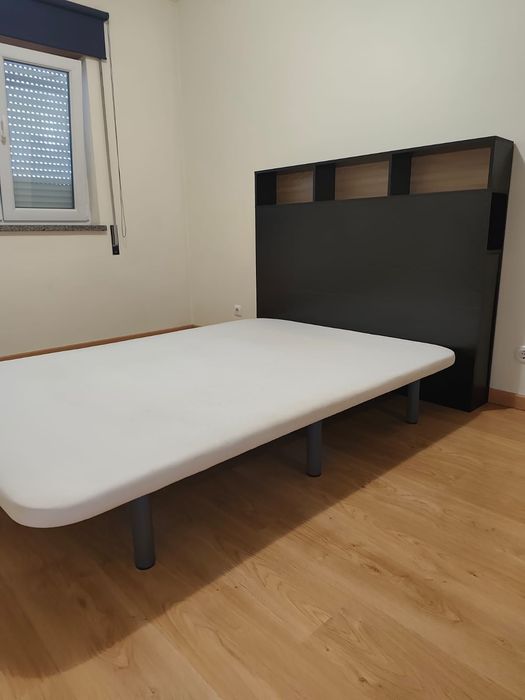 Cabeceira de cama com base de colchão