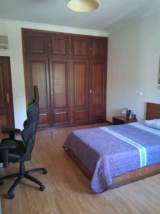 Quarto/Suite ,com WC privativo mobilad ,Eiriz-Pacos o, despesas incuid