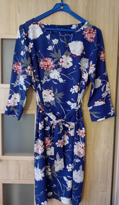 Sprzedam NOWĄ damską sukienkę, kolor chabrowy, rozm. 42