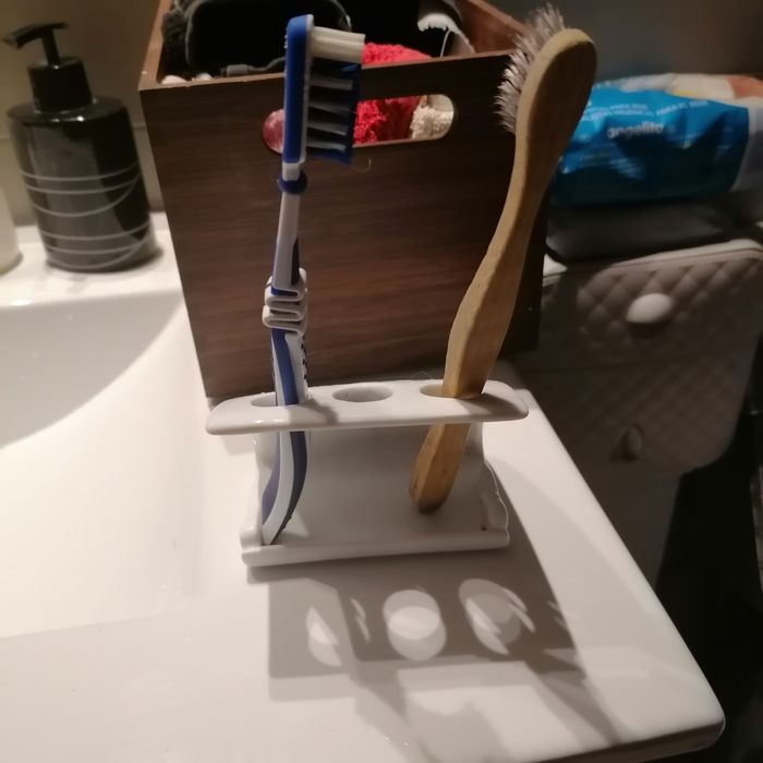 Porta escovas de dentes