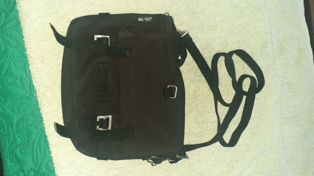 Vendo bolsas de alça e tiracolo