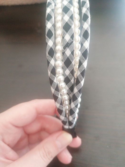 1c Opaska z perelkami/ hairband with pearls