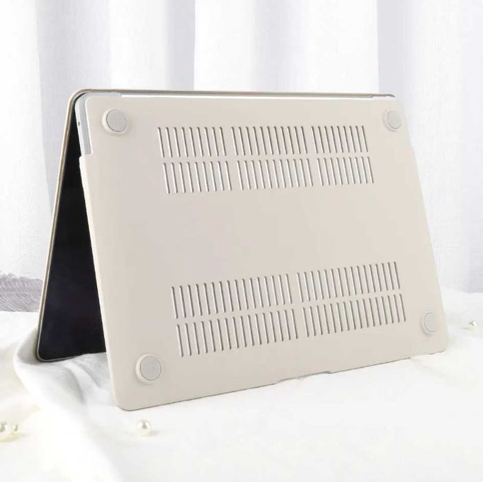 Новий Чохол на MacBook Pro 14 A2442 A2779