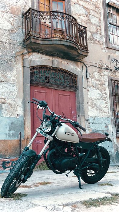 Suzuki GN 250 - Cafe Racer