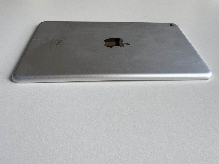 IPad mini 4  16GB silver