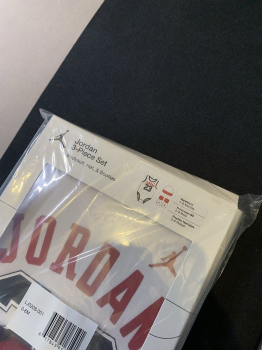 Conjuntos Nike Air Jordan Bebé (0-6M) + Pack Calvin Klein NOVO E SELADO