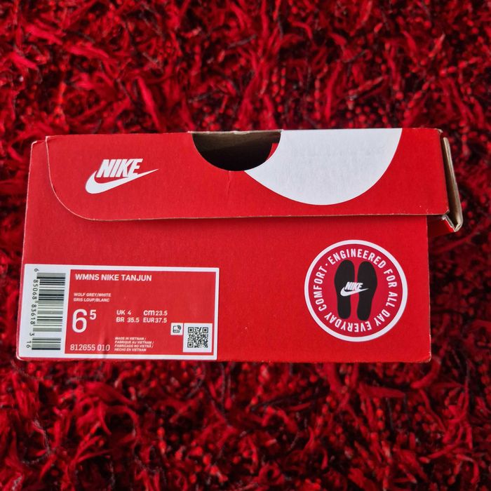 NIKE Tanjun Cinzento 37.5 justo