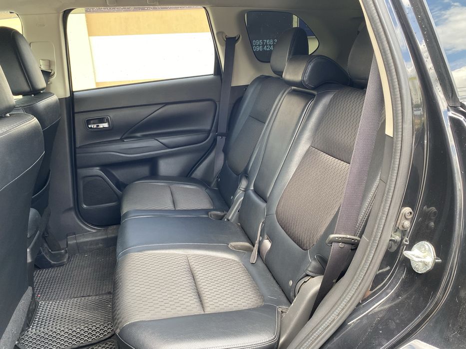Mitsubishi  Outlander 7ми місна 3літра